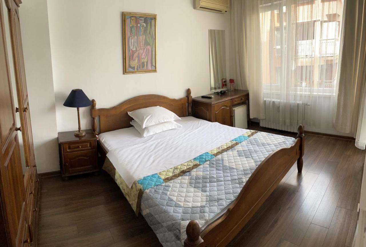 Hotel Rotasar Sofia Bagian luar foto